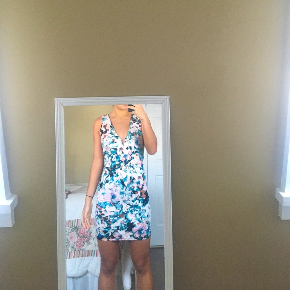 Cool floral bodycon dress